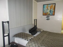 Comfort Double Room | In-room safe, individually decorated, individually furnished, desk