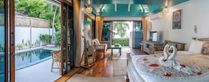 One Bedroom Beachfront Pool Villa