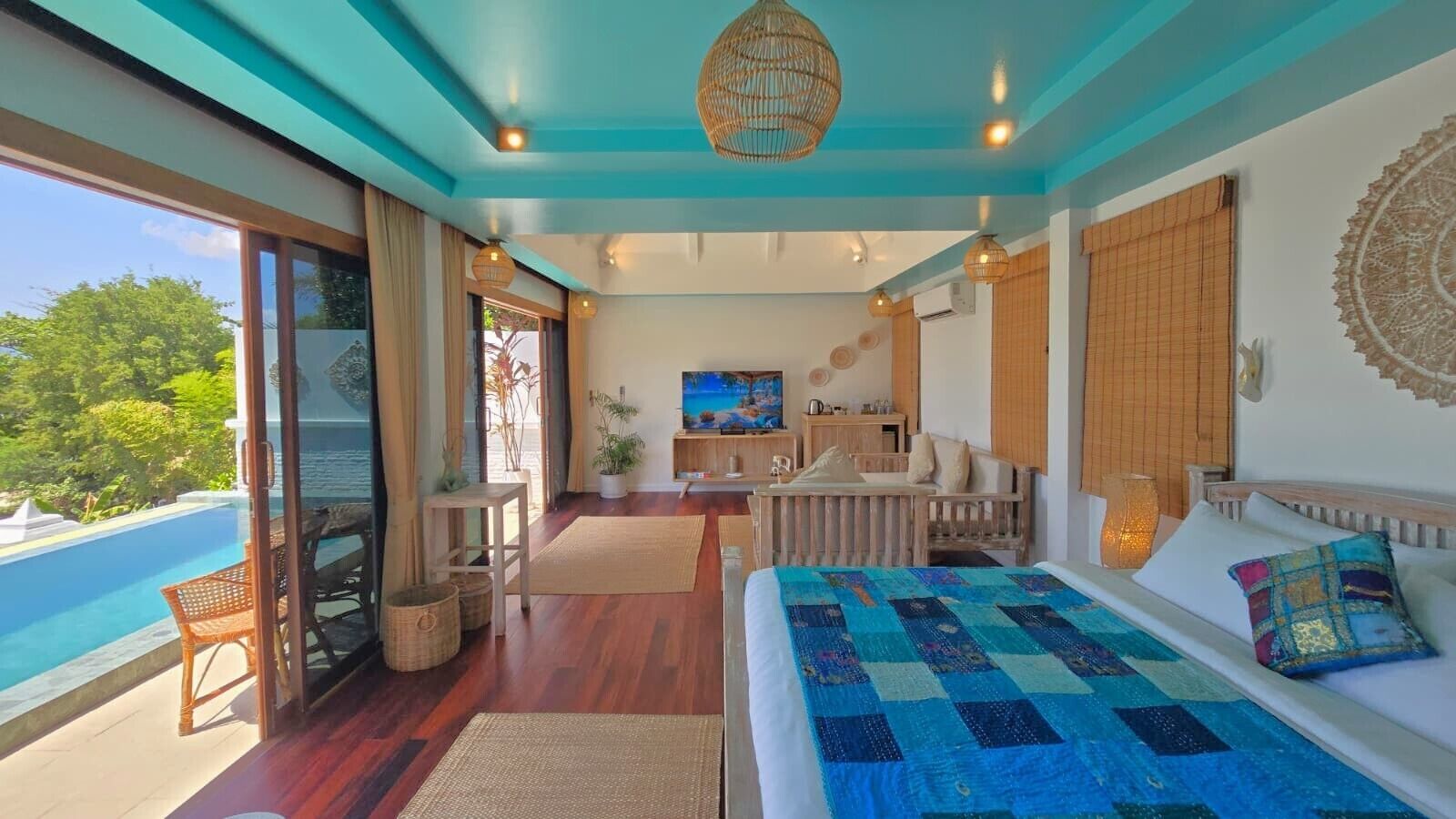Two Bedroom Sea View Pool Villa | In-room safe, desk, blackout drapes, soundproofing
