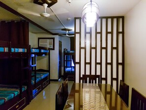 Dining - Perfect sleeping space for travelers and backpackers (Cupang)