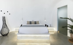 Suite exclusiva (with heated private pool) | 1 dormitori, roba de llit hipoal·lergògena i caixa forta a l'habitació