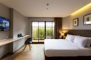 In-room safe, desk, soundproofing, free WiFi - Jazzotel Bangkok (Bangkok)