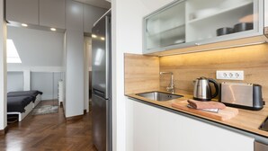 Duplex Apartment, Free Parking | 私人廚房