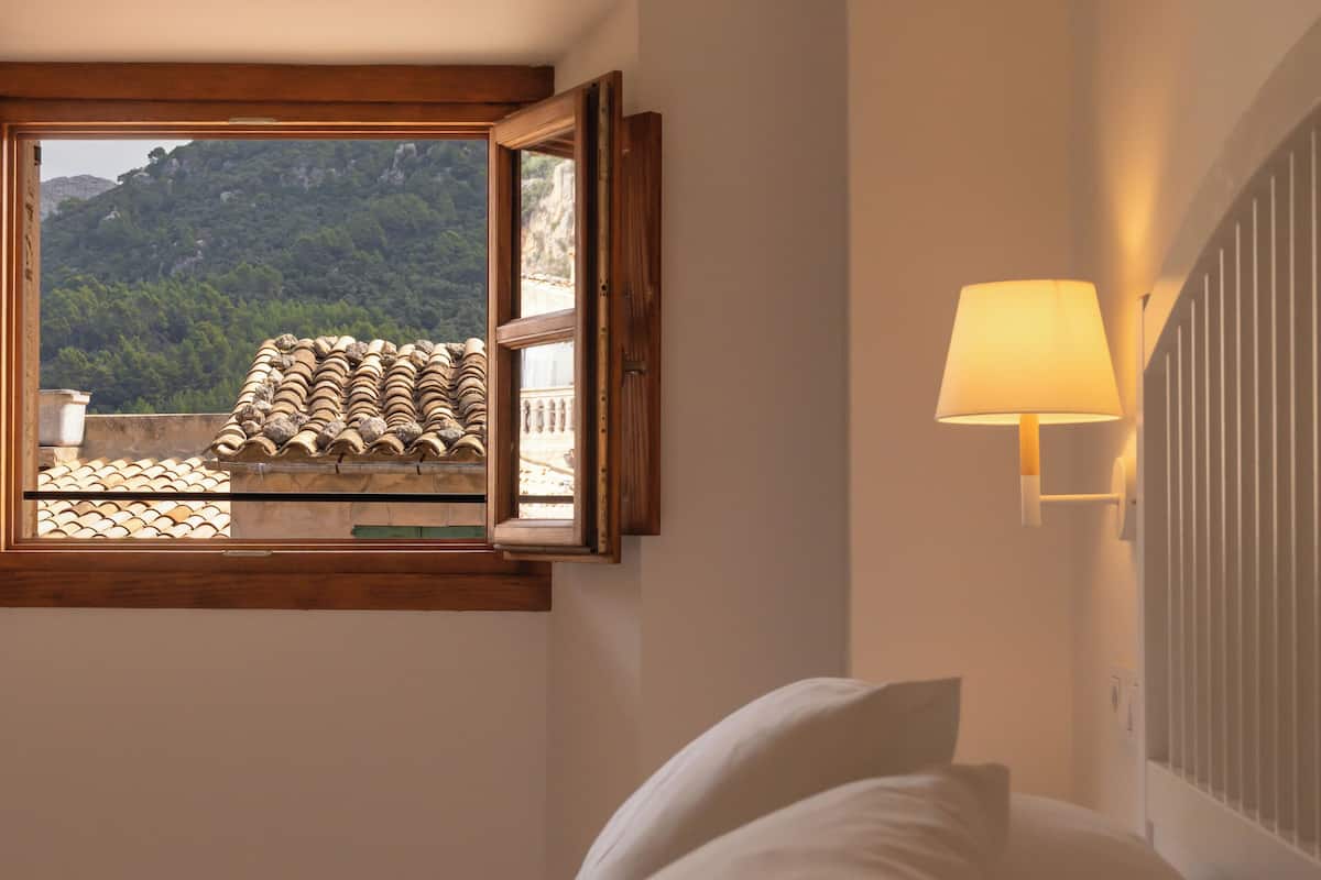 Suite Deluxe | 1 dormitorio, ropa de cama de alta calidad, edredones de plumas