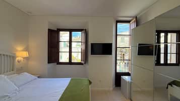 Superior Room, Non Smoking | 1 bilik tidur, peralatan tempat tidur premium, gebar bulu kapas