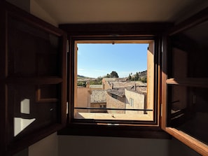 Superior Twin Room, Mountain View | 1 bedroom, premium bedding, down comforters, soundproofing