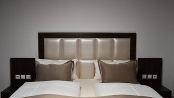 Standard Double Room, 1 Queen Bed | Room amenity