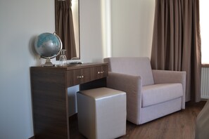 Room amenity - Myrsini Hotel (Kirchentellinsfurt)