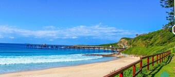 Surfers Paradise - Catherine Hill Bay