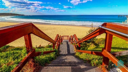 Surfers Paradise - Catherine Hill Bay