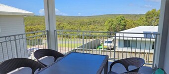 Surfers Paradise- Beach, pet friendly & pool table