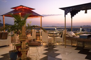 Restaurant - The Lake View Hotel – On Lake Pichola (Udaipur)