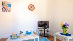 Interior - Lower Church Road (Bristol)