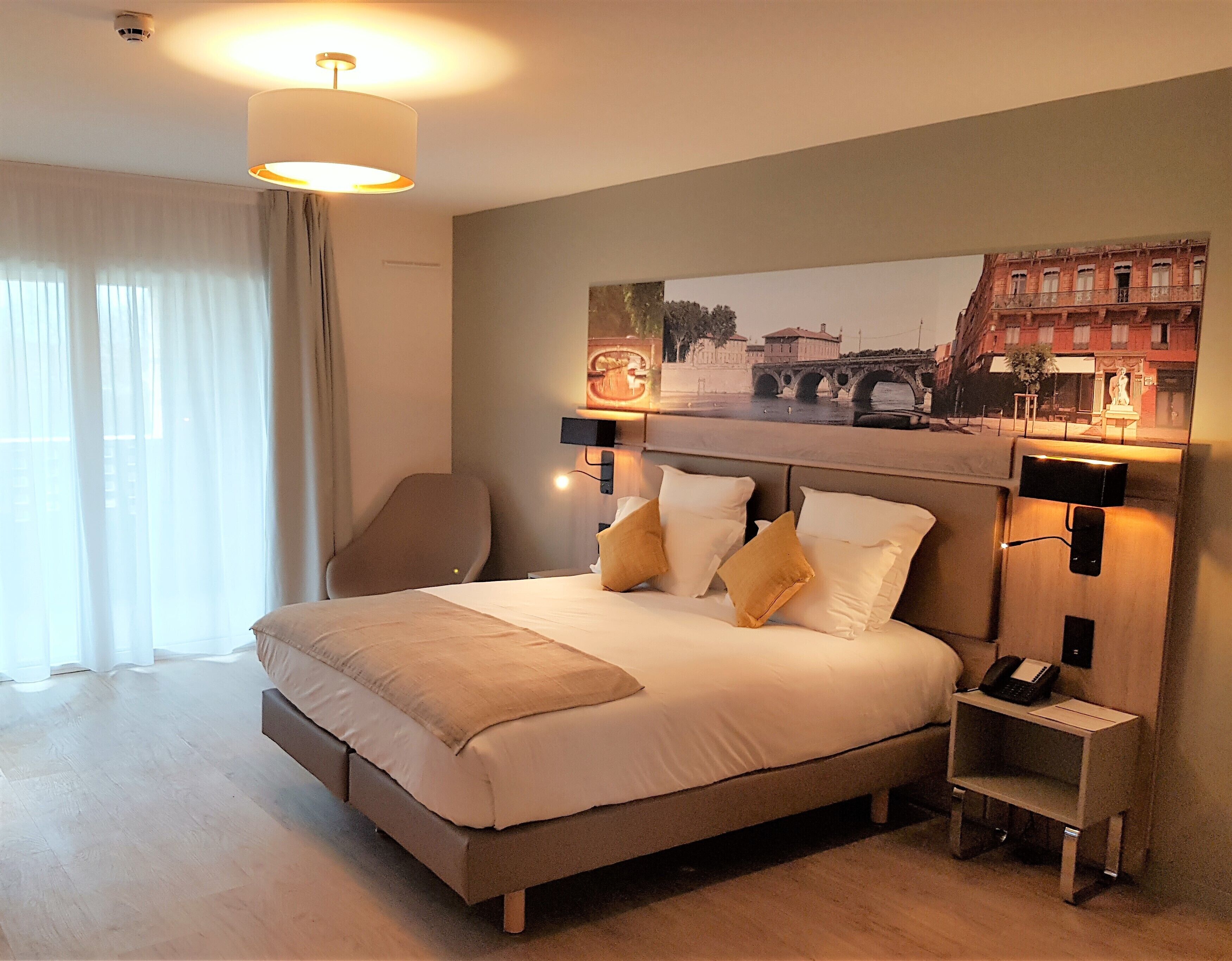 Soundproofing, cribs (free), WiFi (free), bed sheets