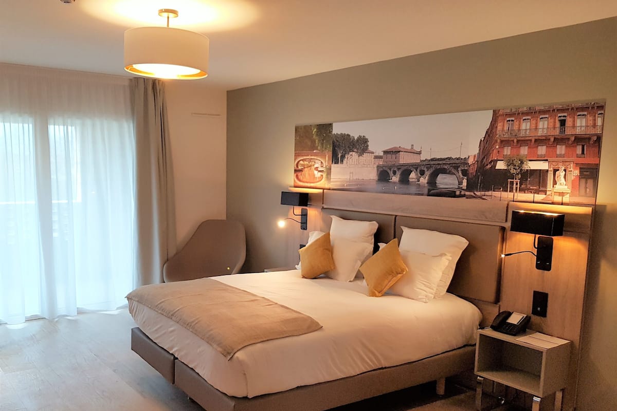 Schallisolierte Zimmer, kostenlose Babybetten, kostenloses WLAN