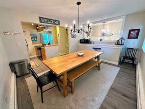 Dining - R3 Renovated Bretton Woods Slopeside townhome in the heart of the White Mountains (Bretton Woods)