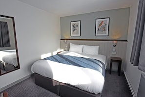 Superior kamer | 1 slaapkamer, een bureau, gratis wifi, beddengoed