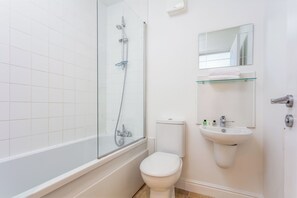 Appartement de base, 1 lit double, non-fumeur | Commodité de la chambre