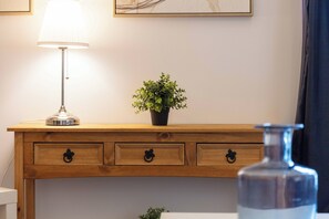 Basic Apartment, 1 Double Bed, Non Smoking | Room amenity - Elliot Suite No1 - Donnini Apartments (Ayr)