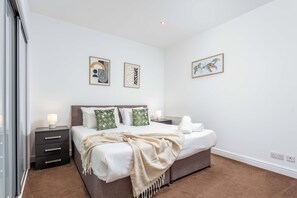 Basic Apartment, 1 Double Bed, Non Smoking | Room amenity
