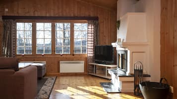 Family Cabin | Living room