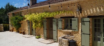 Perigordian house with swimming pool "Les Combettes"