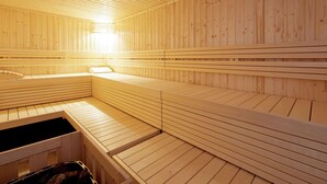 Spa - Luxurious Apartment With Sauna in Finkenberg Near Ski Lift (Finkenberg)