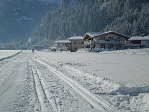 Exterior - Chalet in Mayrhofen Near Ski Lifts (Schwendau)