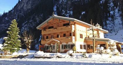 Cozy Chalet in Tyrol near Ski Area