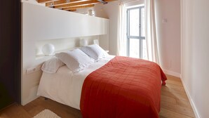 1 多间卧室、熨斗/熨衣板、免费 WiFi、床单