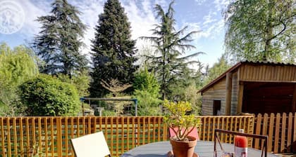 Appartement Confortable avec Jardin Privatif, Terrasse et Ăquipements Modernes