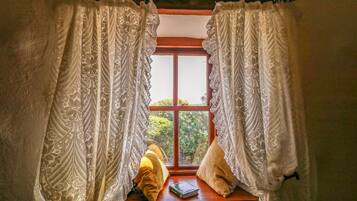 ์ฝํฐ์ง | ๋ด๋ถ