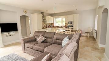 Cottage | Living area