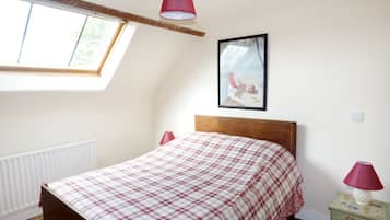 3 bedrooms, individually decorated, individually furnished, free WiFi