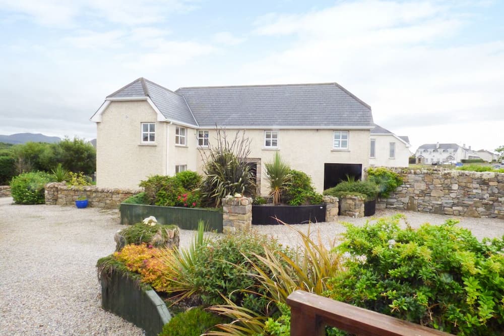 2 Fishery Cottages