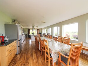 Cottage | Dining - Sanderling Lodge (Tacumshane)