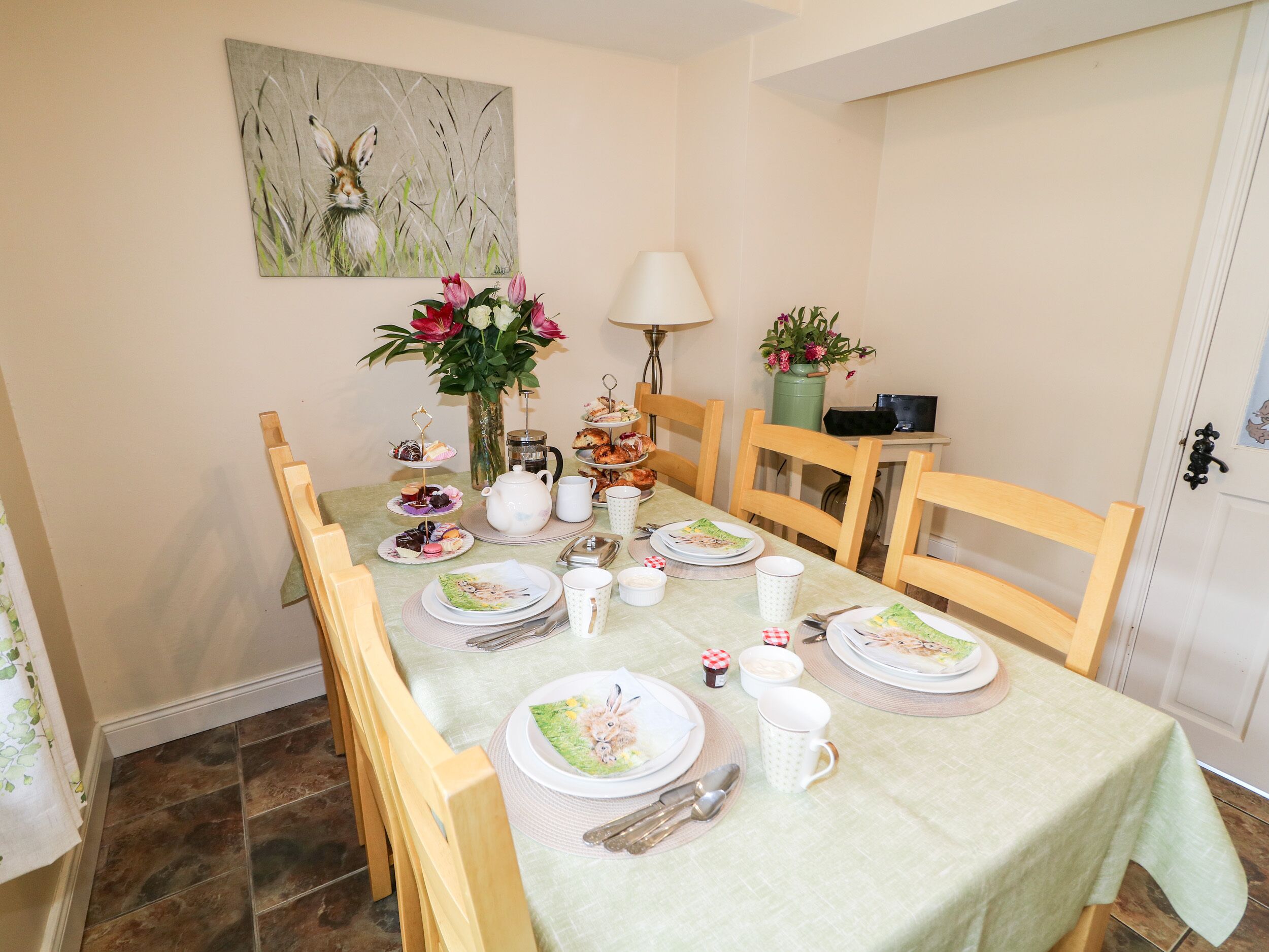 Cottage | Dapur pribadi | Lemari es, microwave, mesin pencuci piring, dan ketel listrik