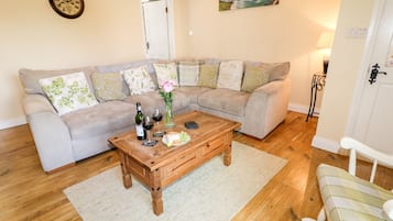Cottage | Interior