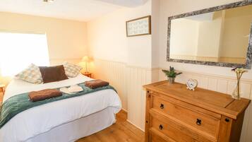 Cottage | Interior