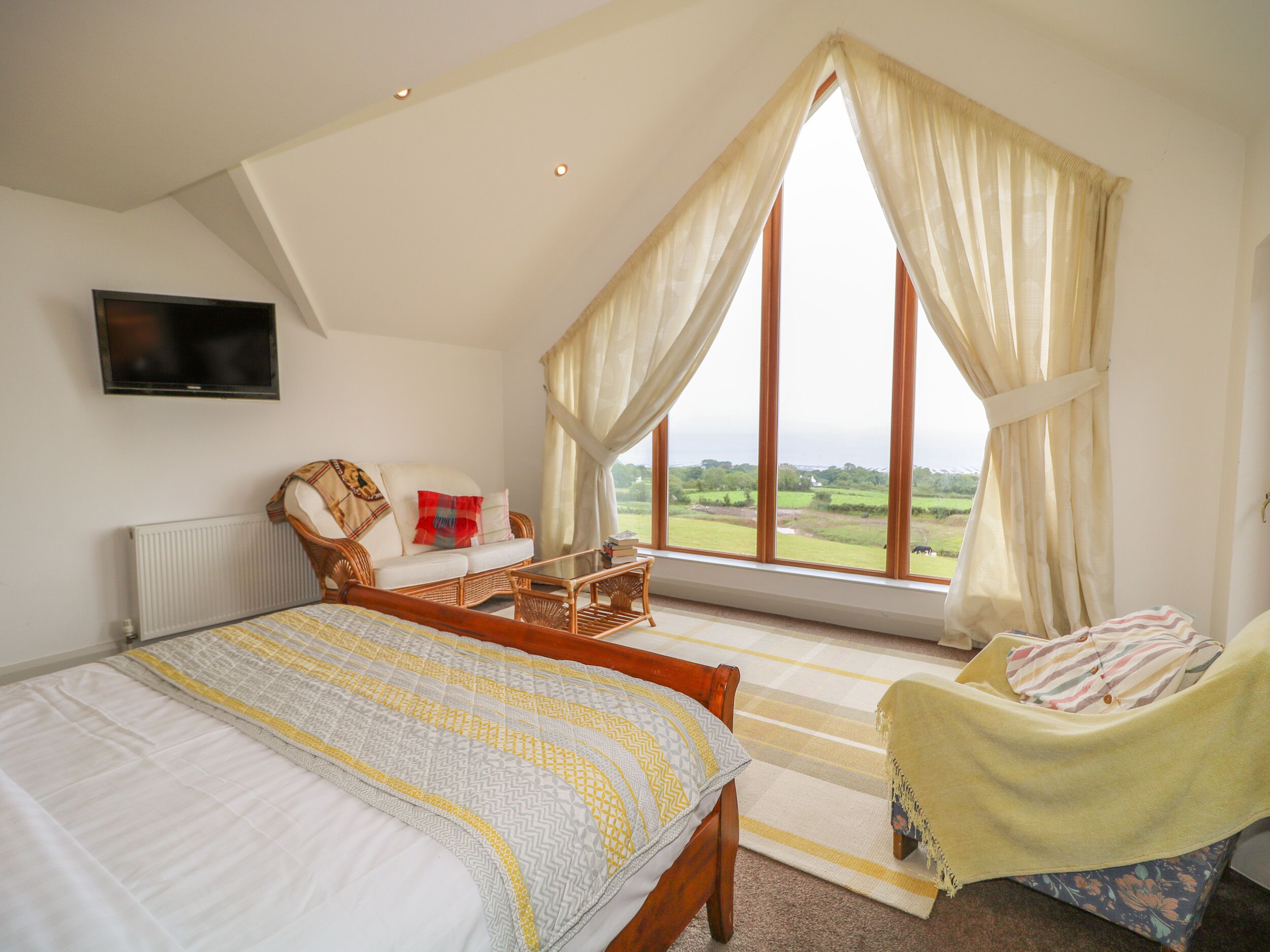 Chaumière | 6 chambres, accès au Wi-Fi (inclus), décor unique, ameublement unique