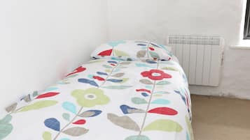 4 bedrooms, individually decorated, individually furnished, free WiFi