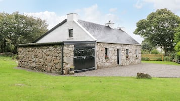 Cottage | Exterior