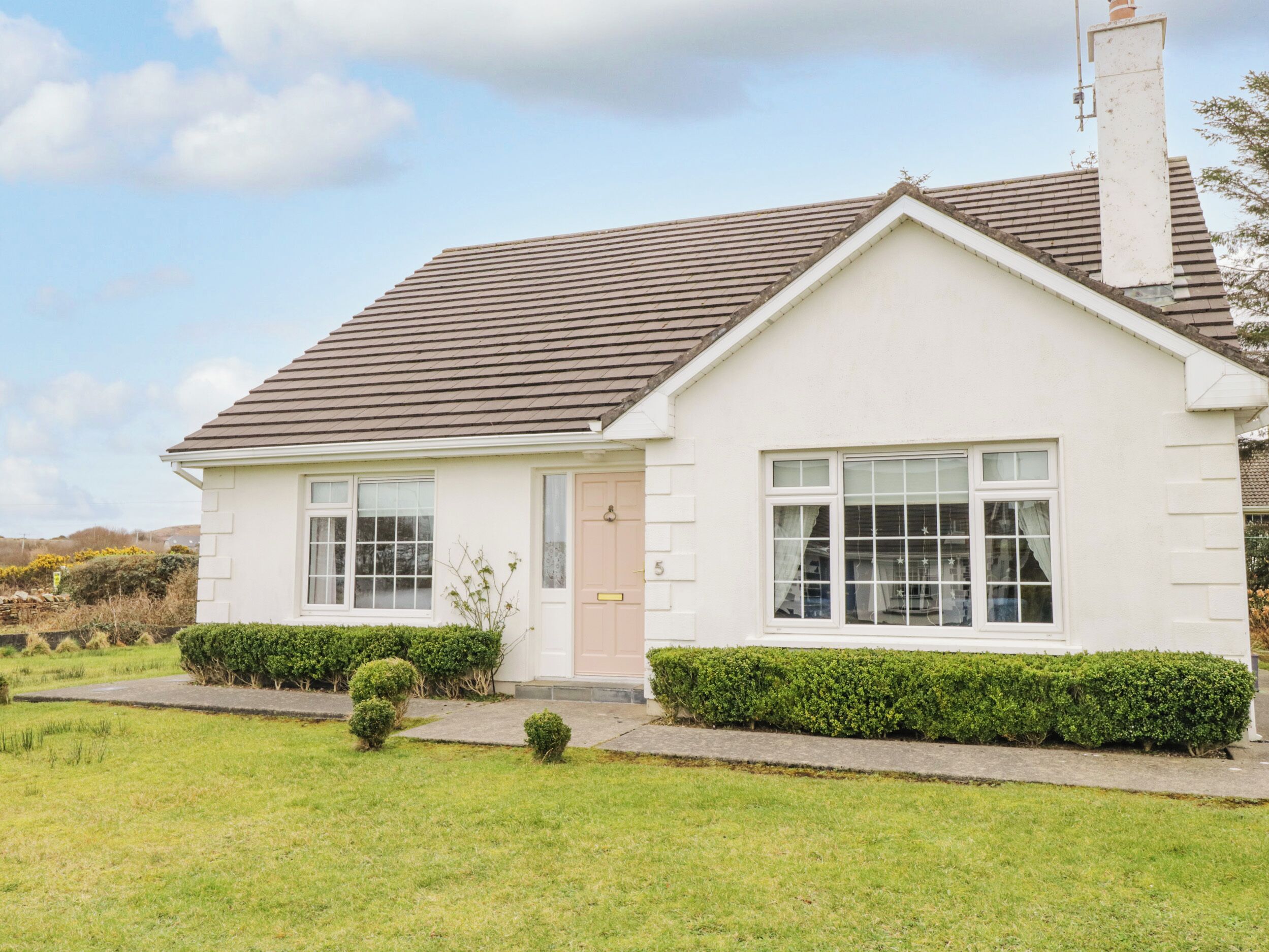 คอทเทจ | ด้านหน้าที่พัก