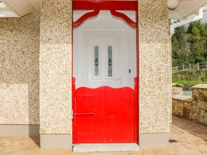 Cottage | Interior - Cnoc Suan (Cloone)