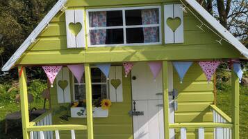 Cottage | Exterior detail