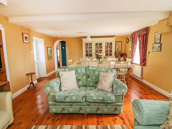 Cottage | Living room