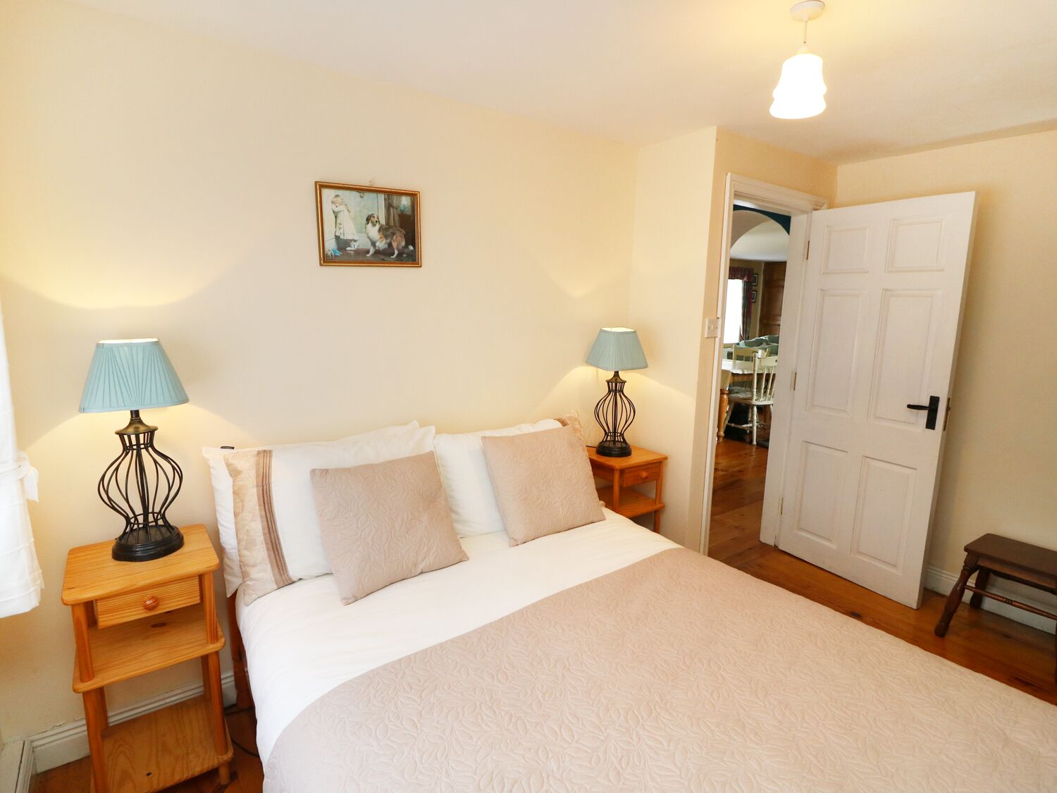 Cottage | 4 bedrooms, individually decorated, individually furnished, free WiFi