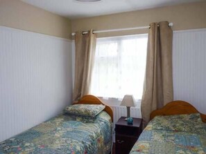 3 bedrooms, individually decorated, individually furnished