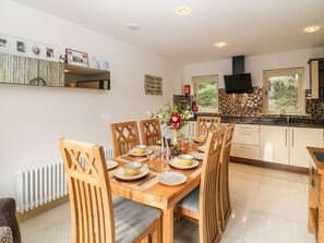 Interior - Ring of Kerry Golf Club Cottage (Kenmare)