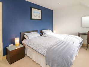 Interior - Ring of Kerry Golf Club Cottage (Kenmare)